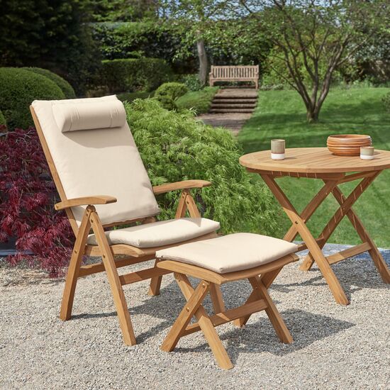 garpa_gartenstuhl_hochlehner_mit_armlehnen_teakholz_verstellbar_ambiente_1500x1500