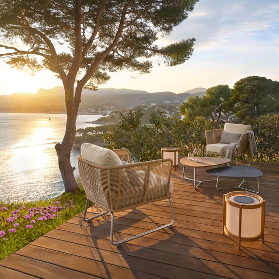 A1-9196-4623-7135-amari-lounge-sessel-tischset - neva-solarleuchte1500x1500