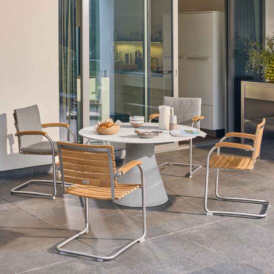 Gartenmöbel-Gartenstühle-Gartentisch-Auflagen-Teakholz-Keramik-Edelstahl