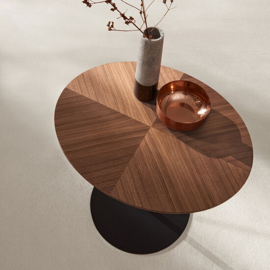 A3_7153-garpa-sandvig-bestelltisch-nussbaum-hoch-1500x1500