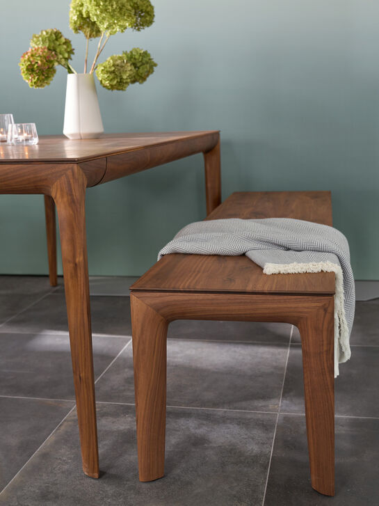 Tavo Massivholzbank Nussbaum